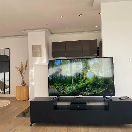 Comfortable 3 I 81 M2 I L Self-check-in I Wifi & Netflix *