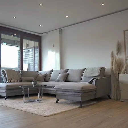 Apartment Comfortable 3 I 81 M2 I L Self-check-in I Wifi & Netflix Hannover