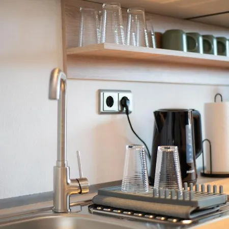 Comfortable 3 I 81 M2 I L Self-check-in I Wifi & Netflix Apartment Hannover