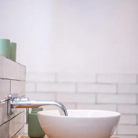 Apartment Comfortable 3 I 81 M2 I L Self-check-in I Wifi & Netflix Hannover