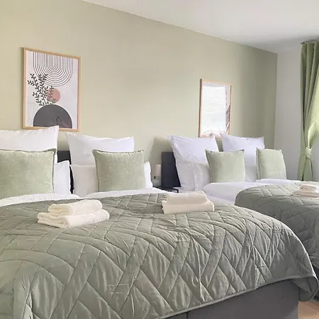 Apartment Comfortable 3 I 81 M2 I L Self-check-in I Wifi & Netflix Hannover