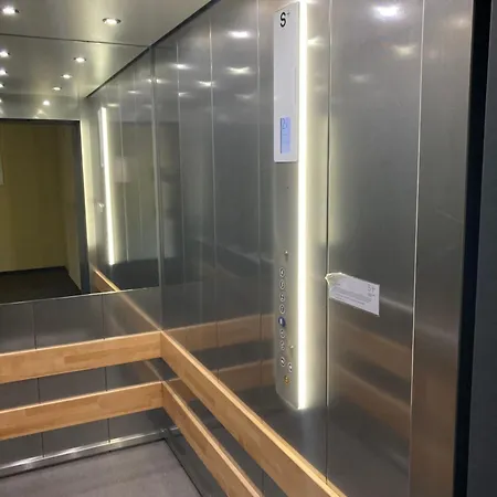 Comfortable 3 I 81 M2 I L Self-check-in I Wifi & Netflix Appartement