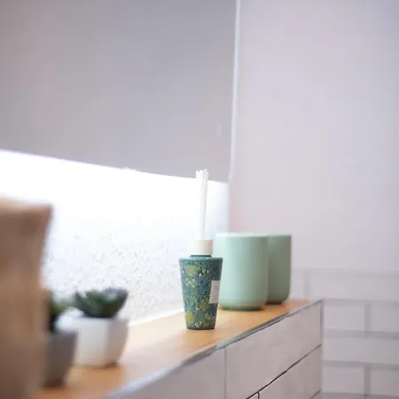 Lejlighed Comfortable & 3-room-apartment In L Self-check-in I Parking, Elevator & Balkony