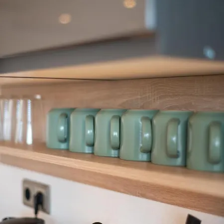 Comfortable & 3-room-apartment In L Self-check-in I Parking, Elevator & Balkony Апартаменты Ганновер