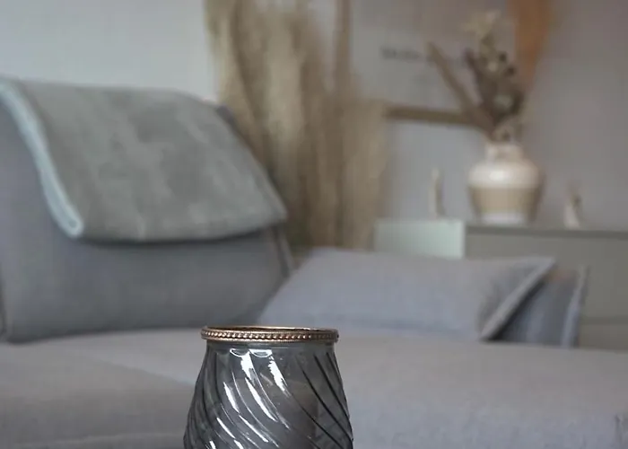 Comfortable & 3-room-apartment In L Self-check-in I Parking, Elevator & Balkony 公寓 汉诺威