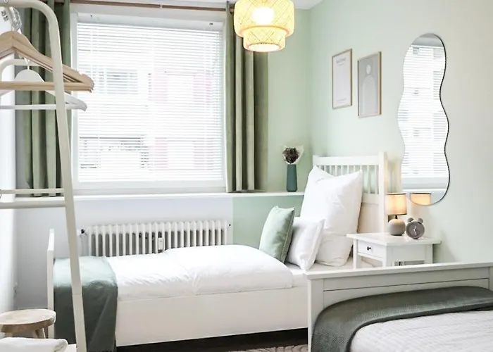 Comfortable & 3-room-apartment In L Self-check-in I Parking, Elevator & Balkony 公寓 汉诺威